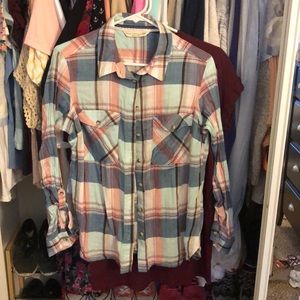 Women’s plaid shirt